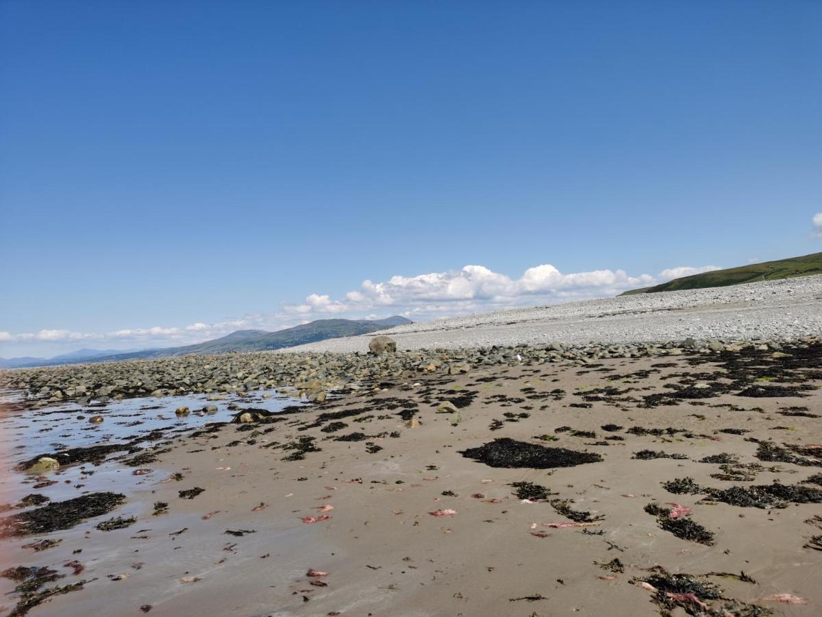 Snowdonia Sunbeach Holiday Sea And Mountain View Llwyngwril Exterior photo