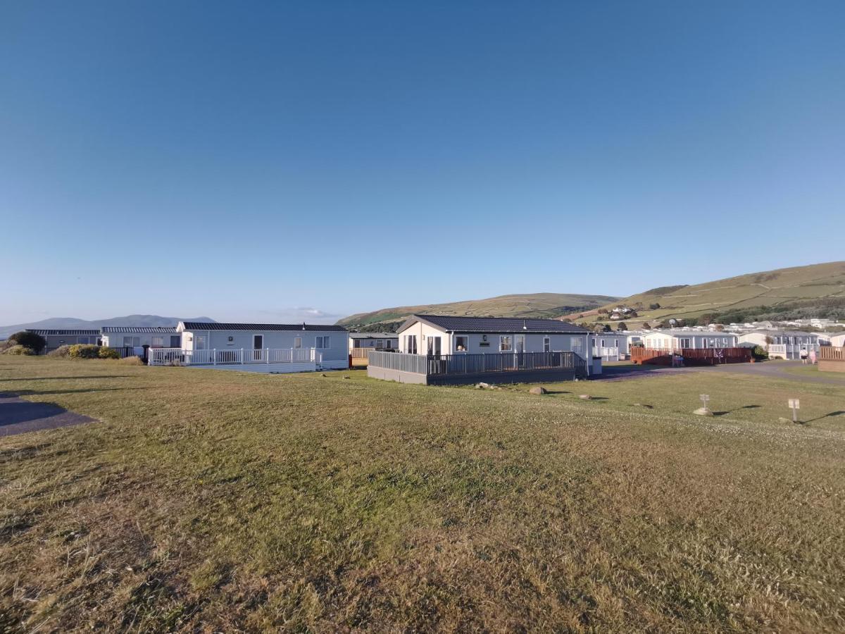 Snowdonia Sunbeach Holiday Sea And Mountain View Llwyngwril Exterior photo