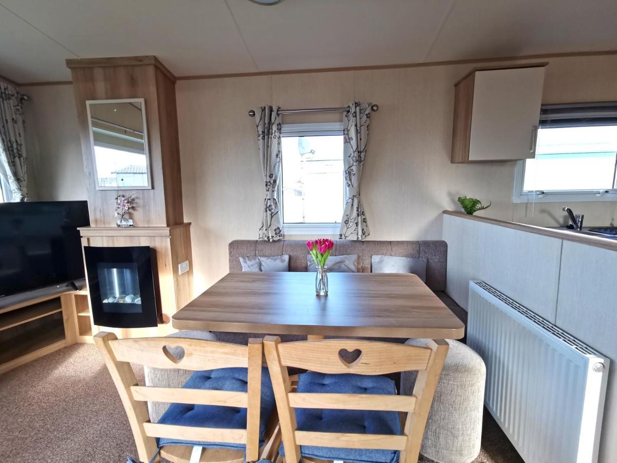 Snowdonia Sunbeach Holiday Sea And Mountain View Llwyngwril Exterior photo
